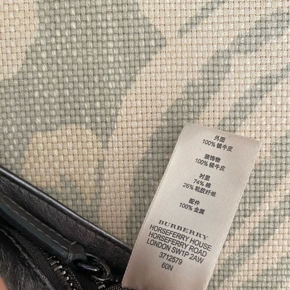 Vintage Burberry Gunmetal Handbag - Picture 5 of 8